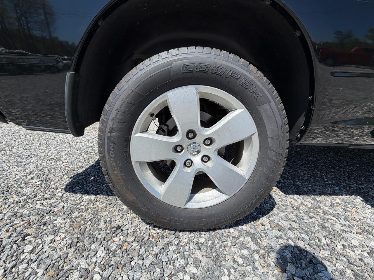 RAM 1500 ST Quad Cab 2WD 2012