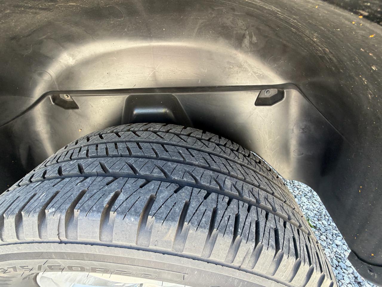 RAM 1500 ST Quad Cab 2WD 2012