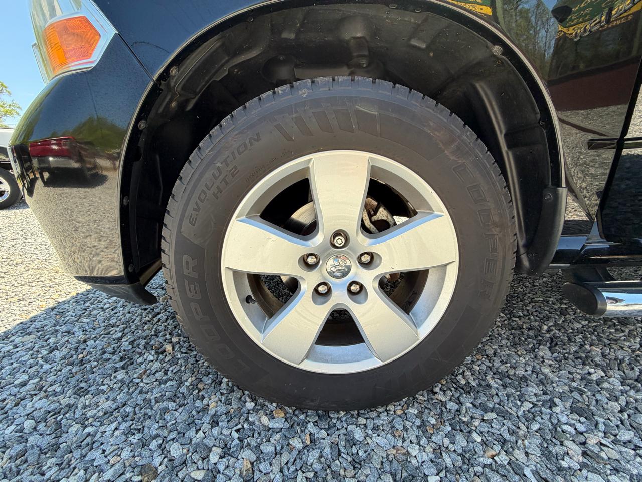 RAM 1500 ST Quad Cab 2WD 2012