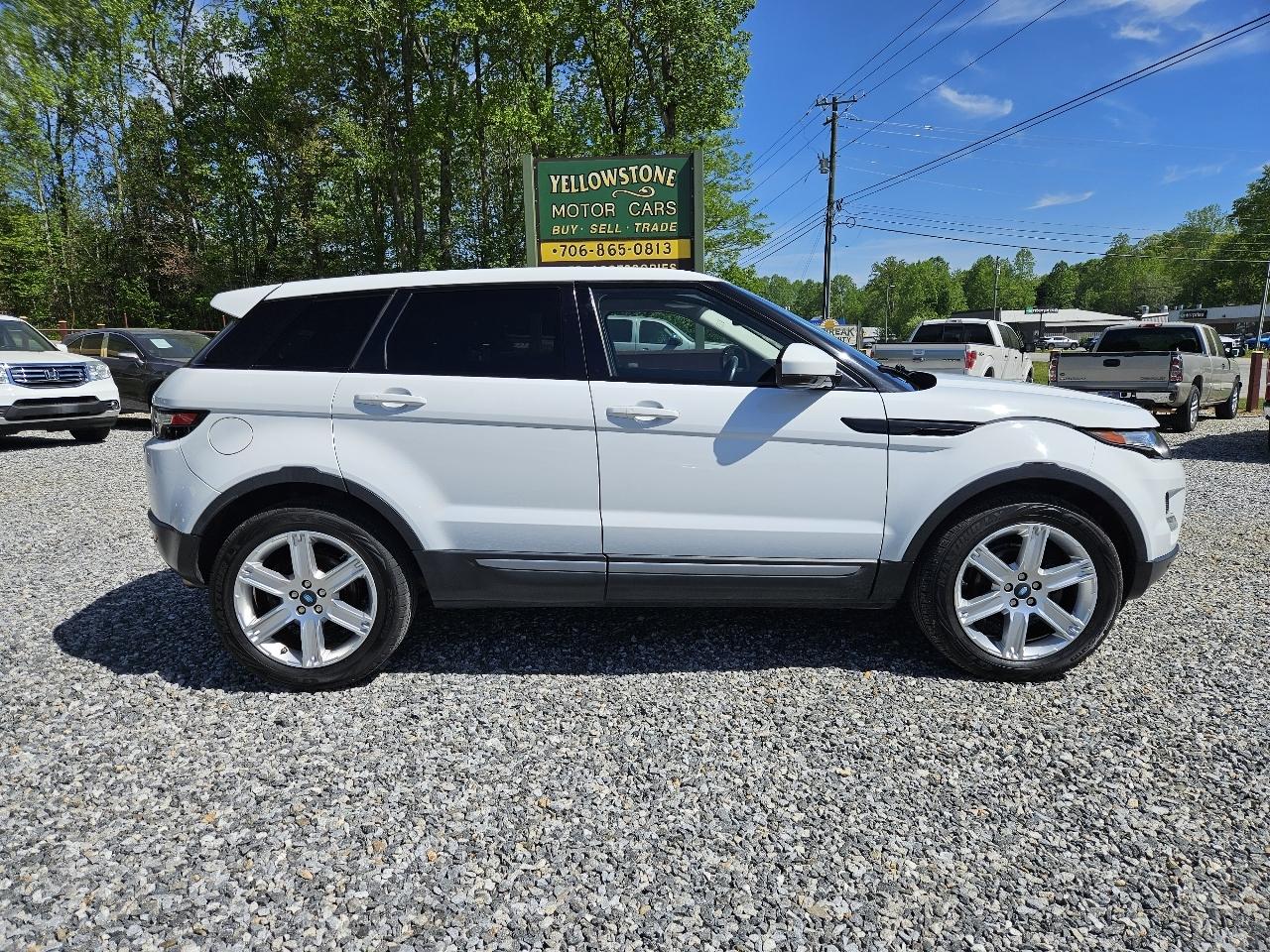 2015 Land Rover Range Rover Evoque Pure Plus 5 Door's photo