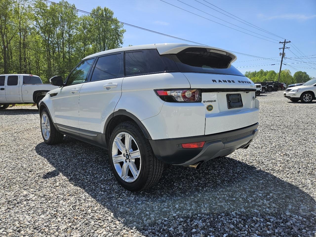 Land Rover Range Rover Evoque Pure Plus 5-Door 2015