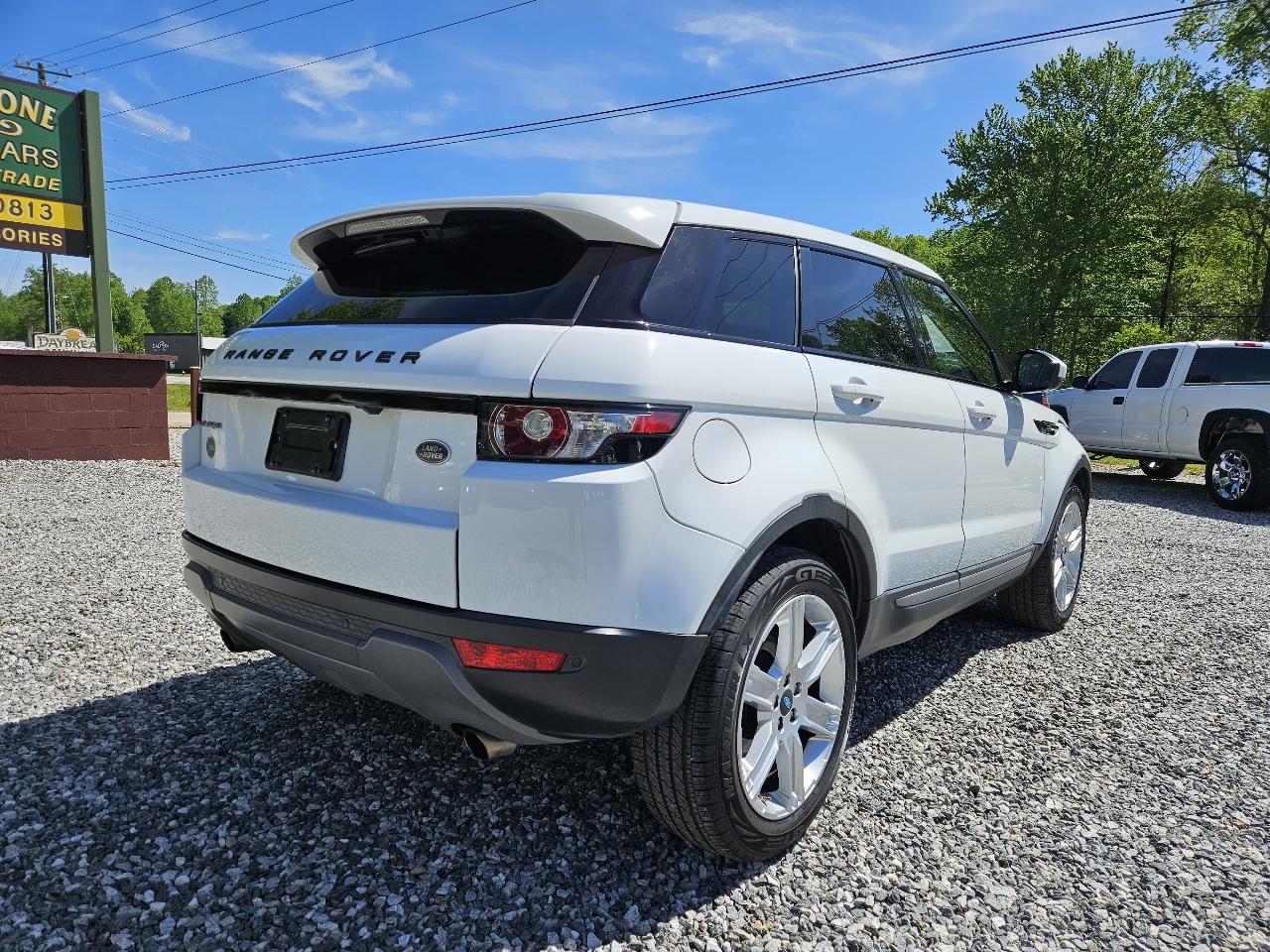 Land Rover Range Rover Evoque Pure Plus 5-Door 2015