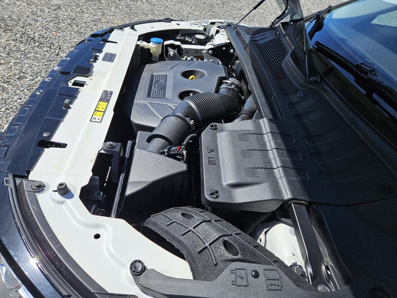 Land Rover Range Rover Evoque Pure Plus 5-Door 2015