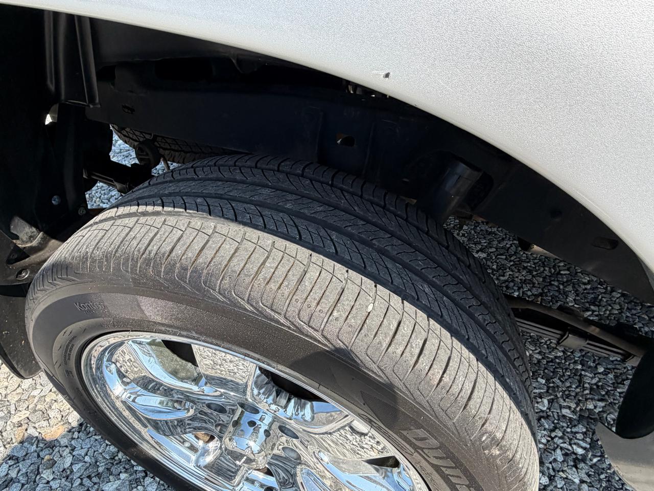 Toyota Tacoma PreRunner Double Cab V6 Automatic 2WD 2005