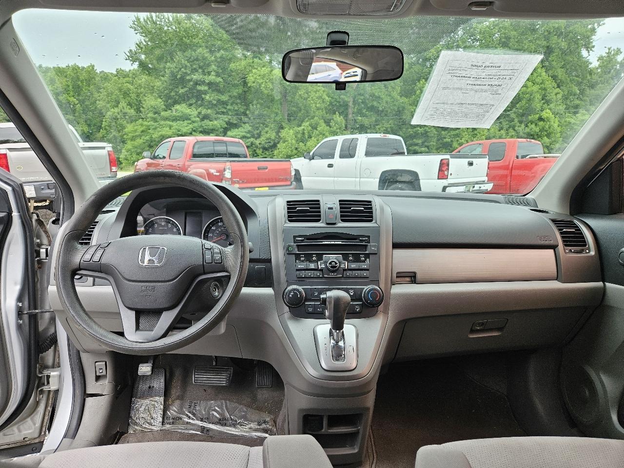 Honda CR-V SE 2WD 5-Speed AT 2011