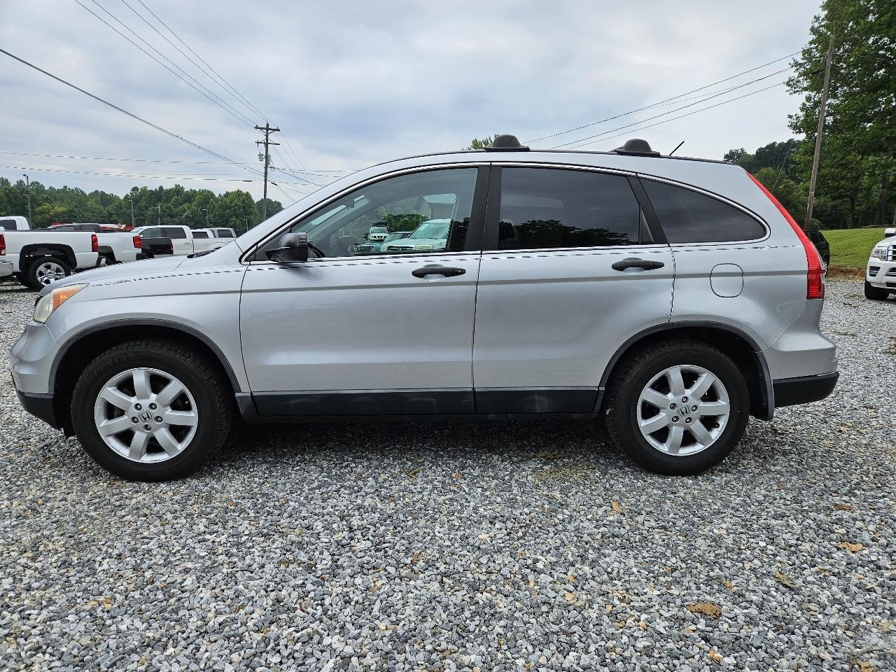 Honda CR-V SE 2WD 5-Speed AT 2011