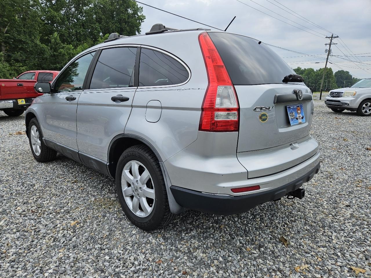 Honda CR-V SE 2WD 5-Speed AT 2011