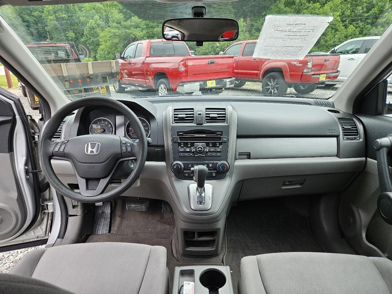 Honda CR-V SE 2WD 5-Speed AT 2011