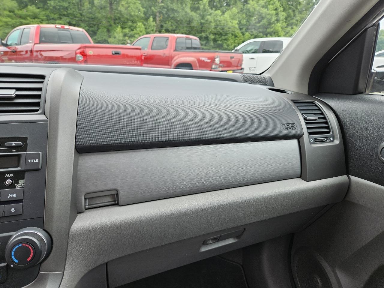 Honda CR-V SE 2WD 5-Speed AT 2011