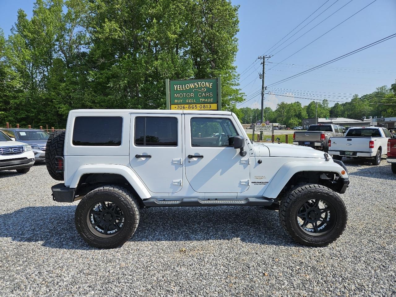 Jeep Wrangler Unlimited Sahara 4WD 2014