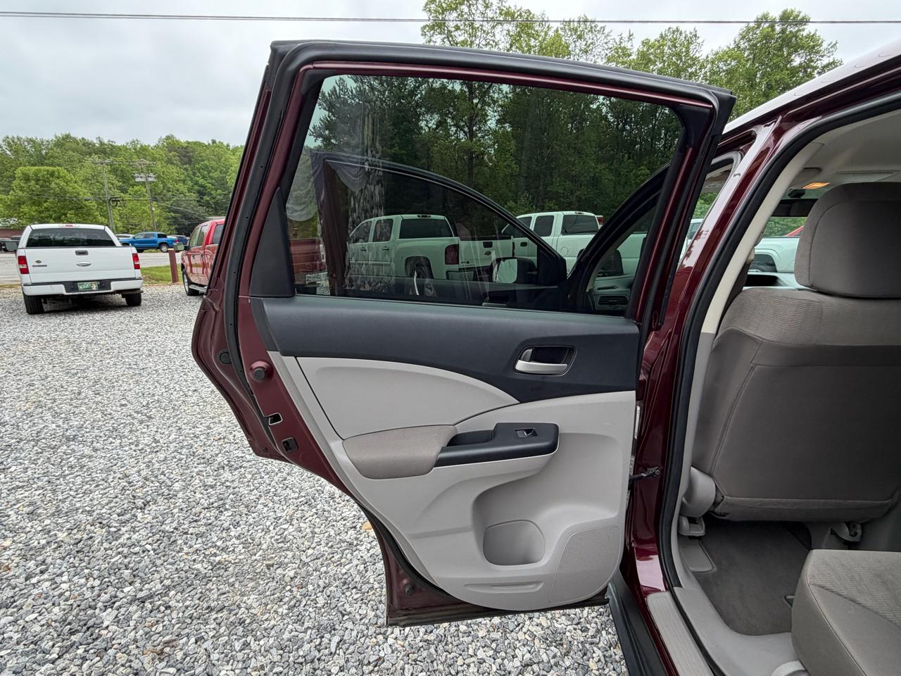 Honda CR-V LX 2WD 5-Speed AT 2014