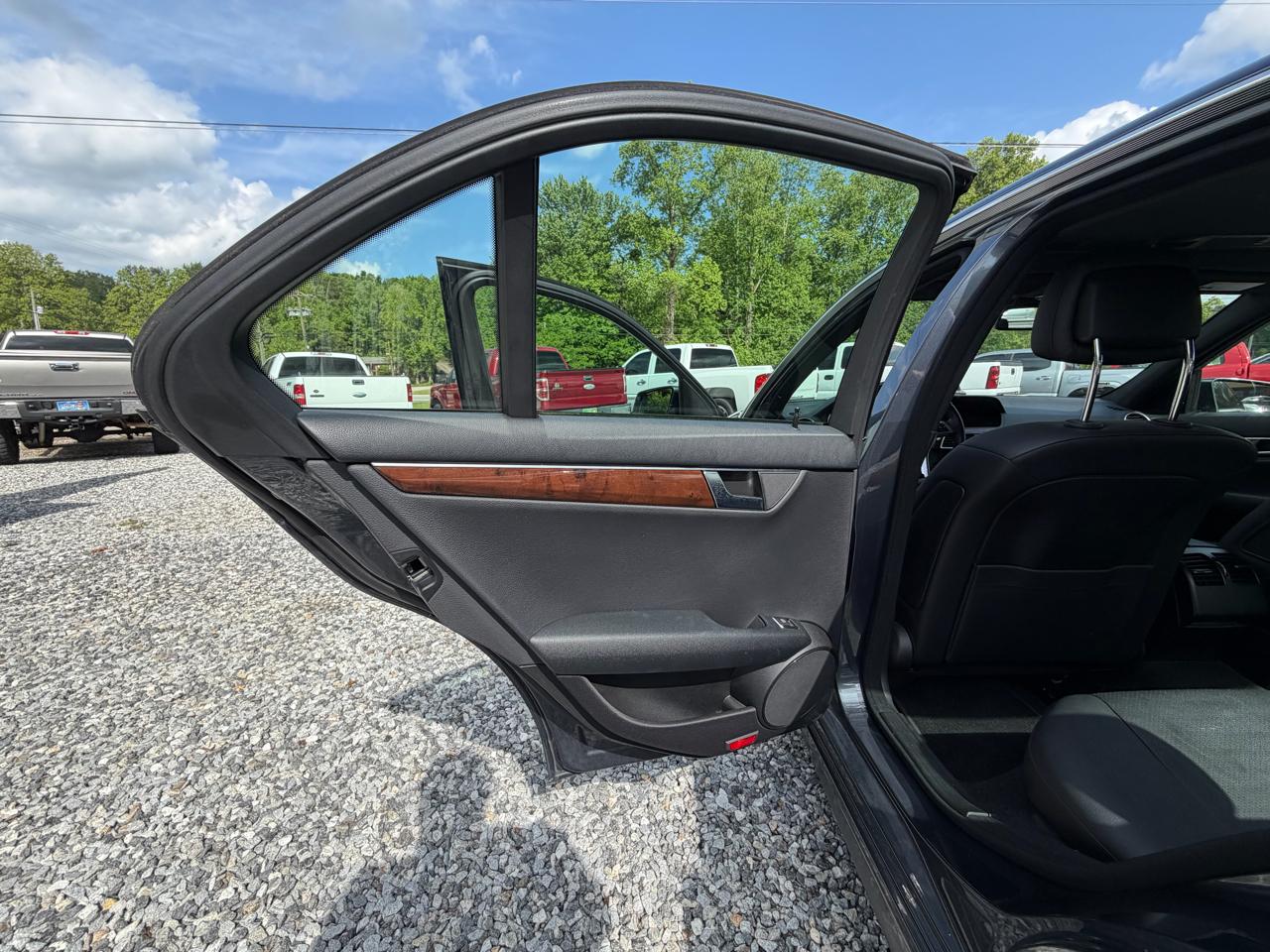 Mercedes-Benz C-Class C250 Luxury Sedan 2014