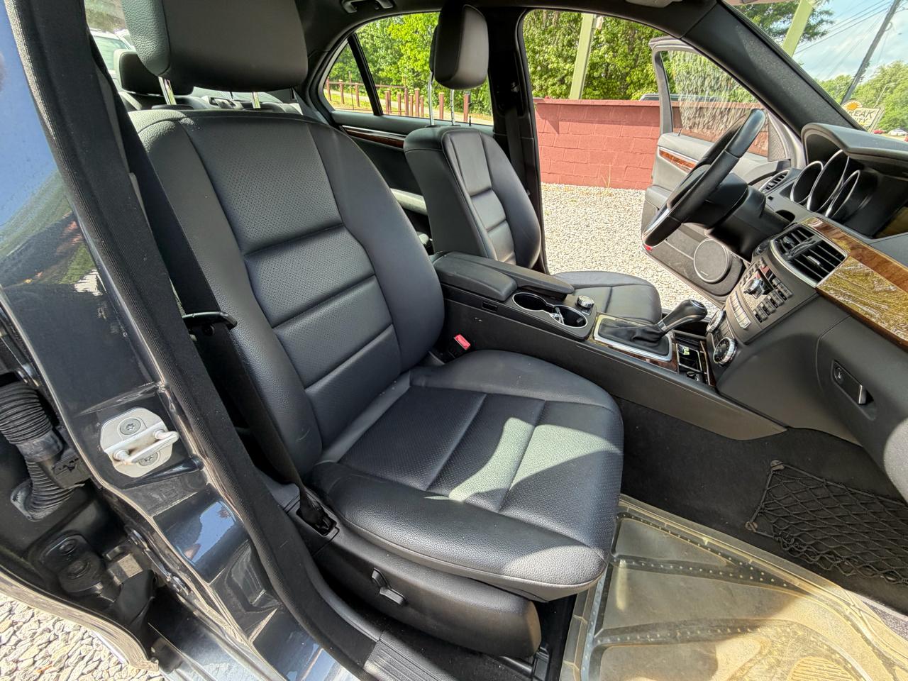 Mercedes-Benz C-Class C250 Luxury Sedan 2014