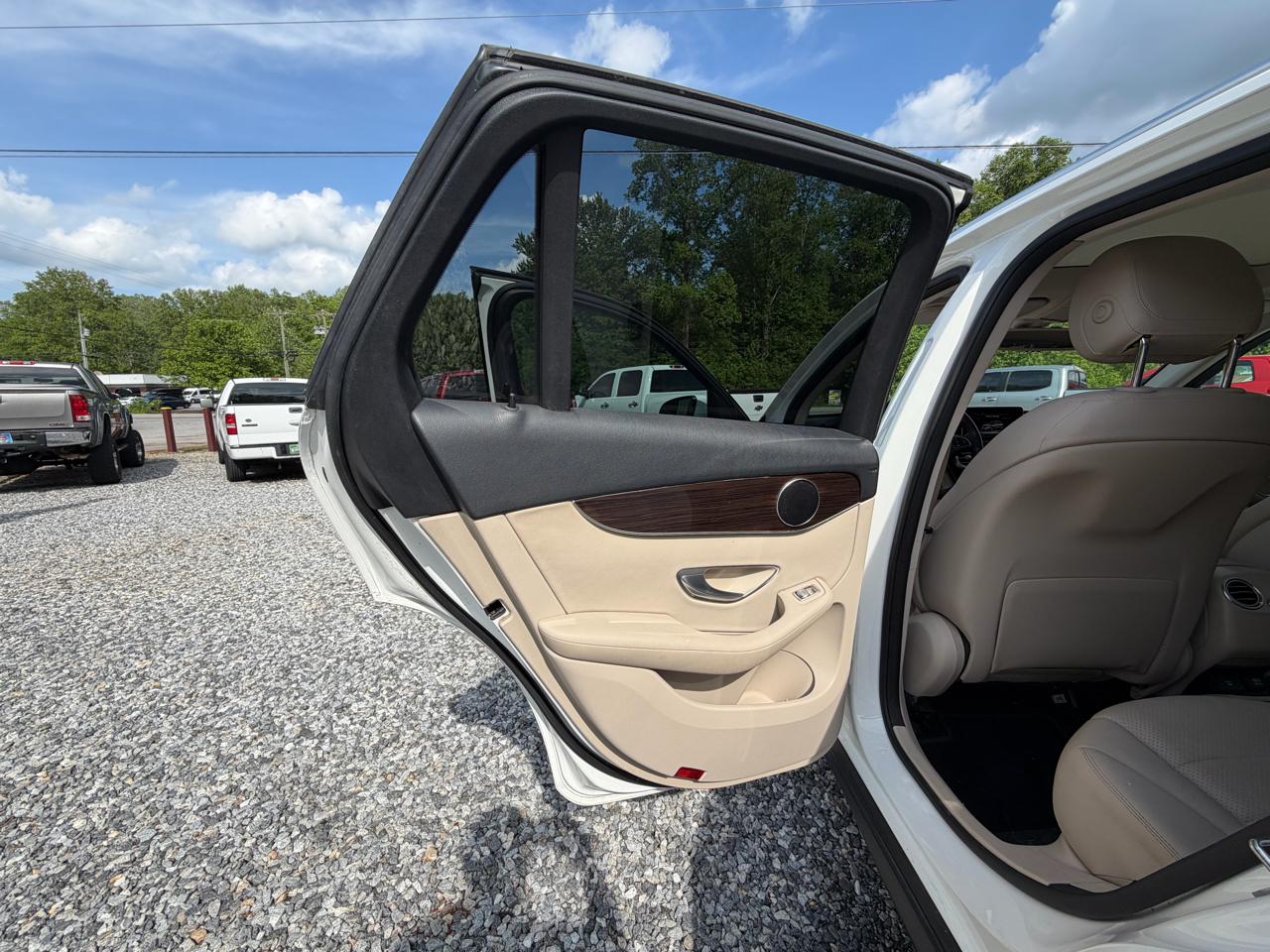 Mercedes-Benz GLC-Class GLC300 2017