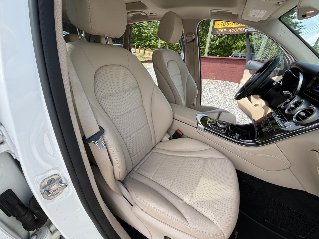 Mercedes-Benz GLC-Class GLC300 2017