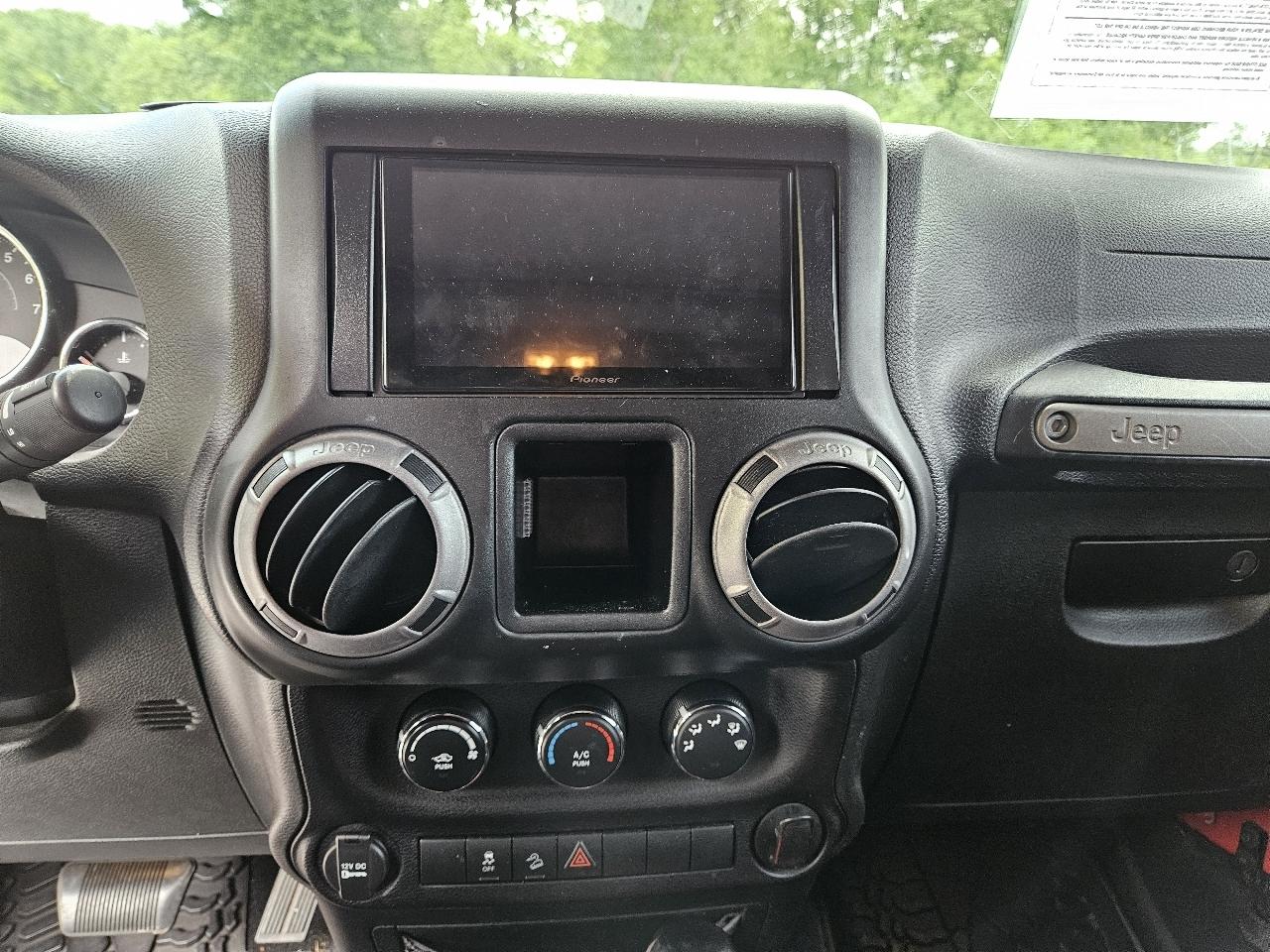 Jeep Wrangler Sport 4WD 2015