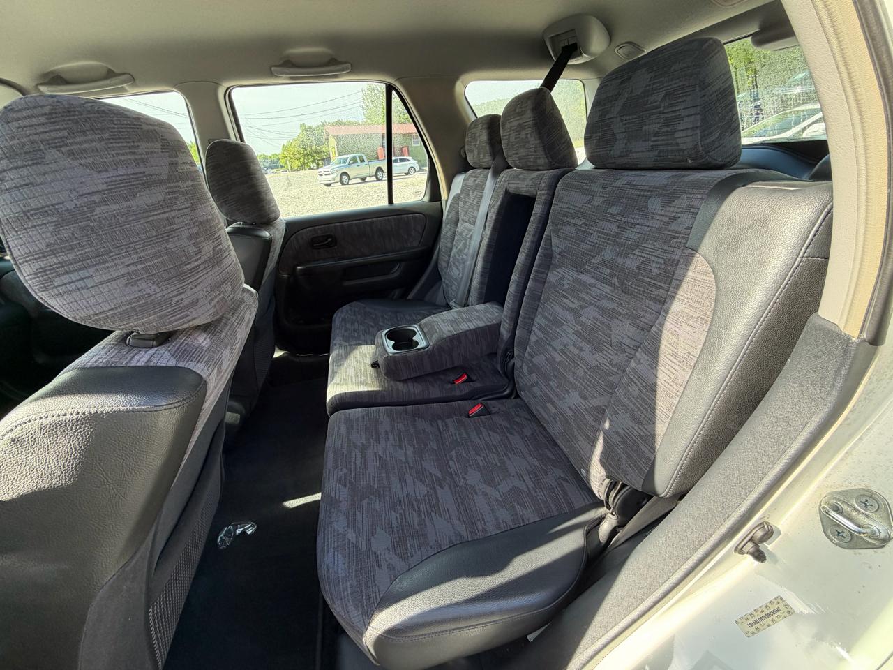 Honda CR-V LX 2WD 2003