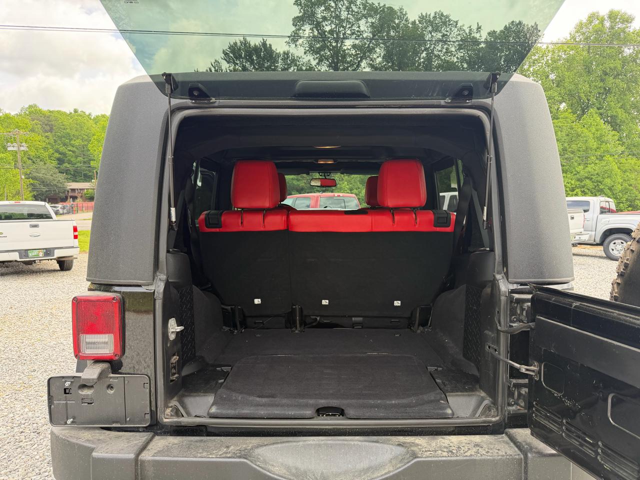Jeep Wrangler Unlimited Sport 4WD 2014