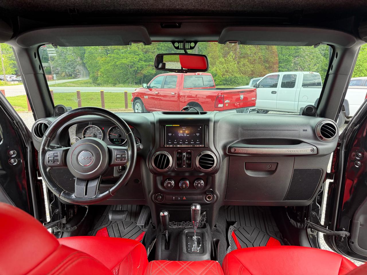 Jeep Wrangler Unlimited Sport 4WD 2014