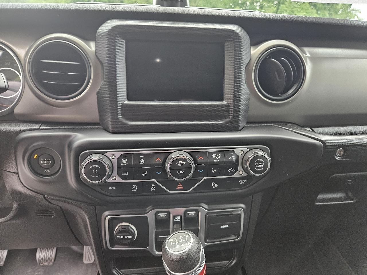 Jeep Wrangler Unlimited Sport 2018