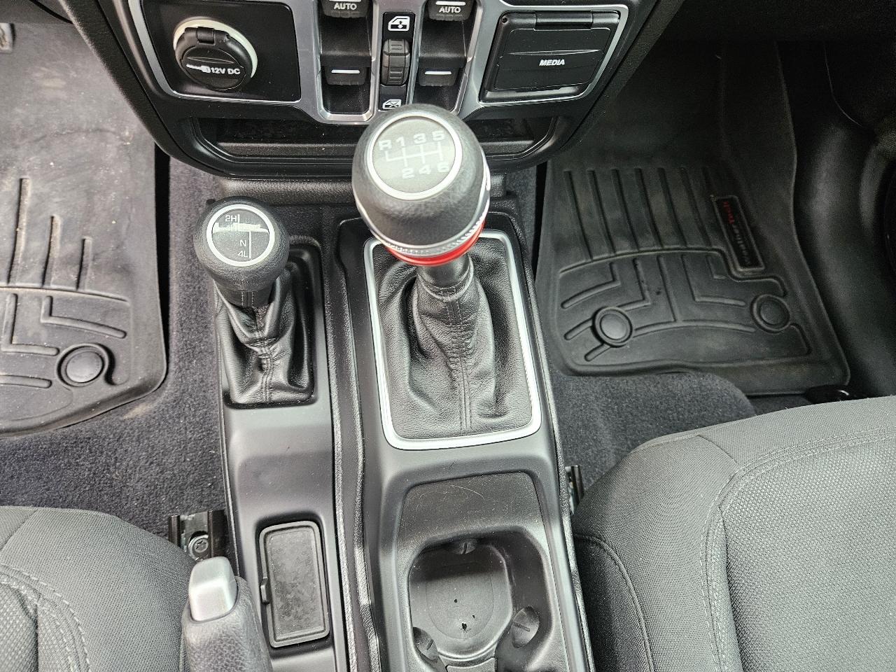 Jeep Wrangler Unlimited Sport 2018