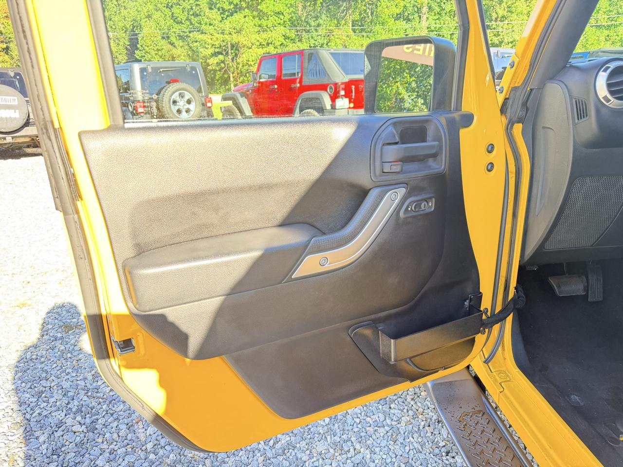 Jeep Wrangler Unlimited Sahara 4WD 2015