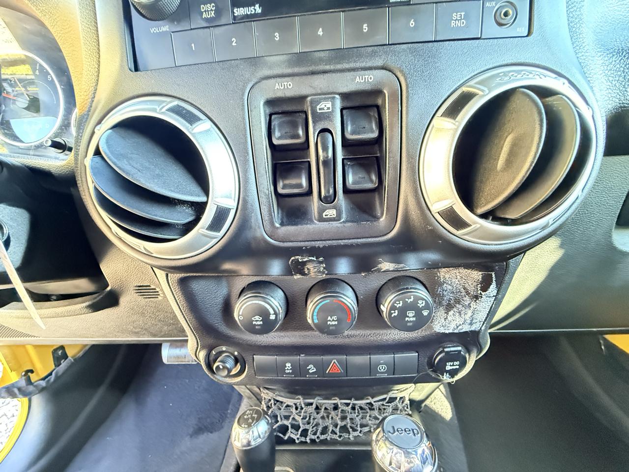 Jeep Wrangler Unlimited Sahara 4WD 2015