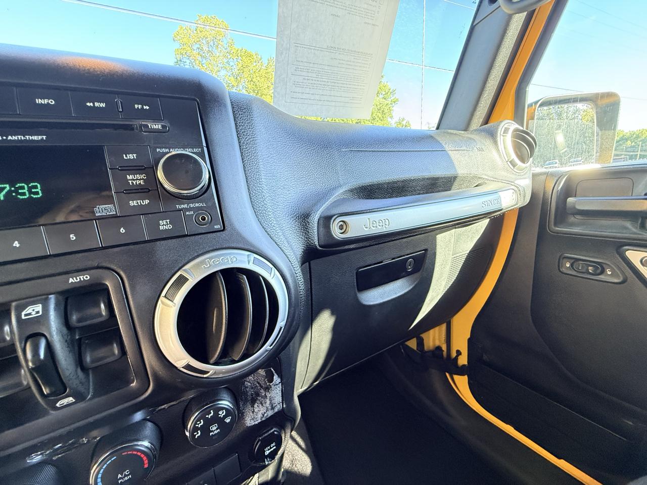 Jeep Wrangler Unlimited Sahara 4WD 2015