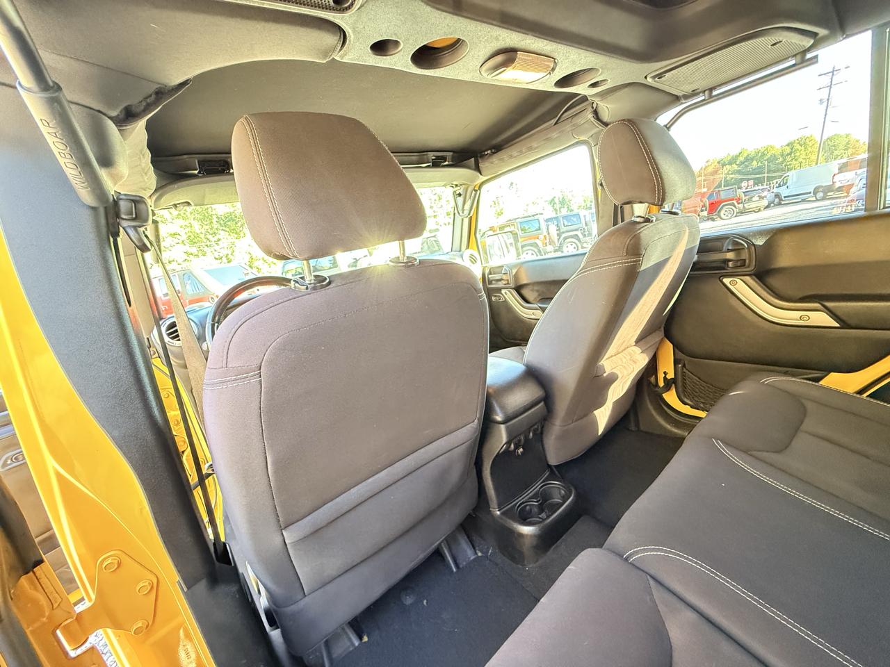 Jeep Wrangler Unlimited Sahara 4WD 2015