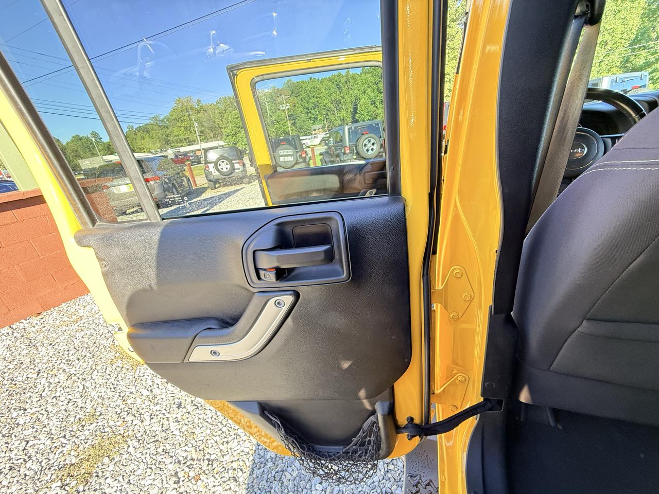 Jeep Wrangler Unlimited Sahara 4WD 2015