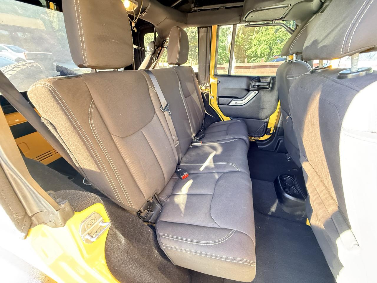 Jeep Wrangler Unlimited Sahara 4WD 2015