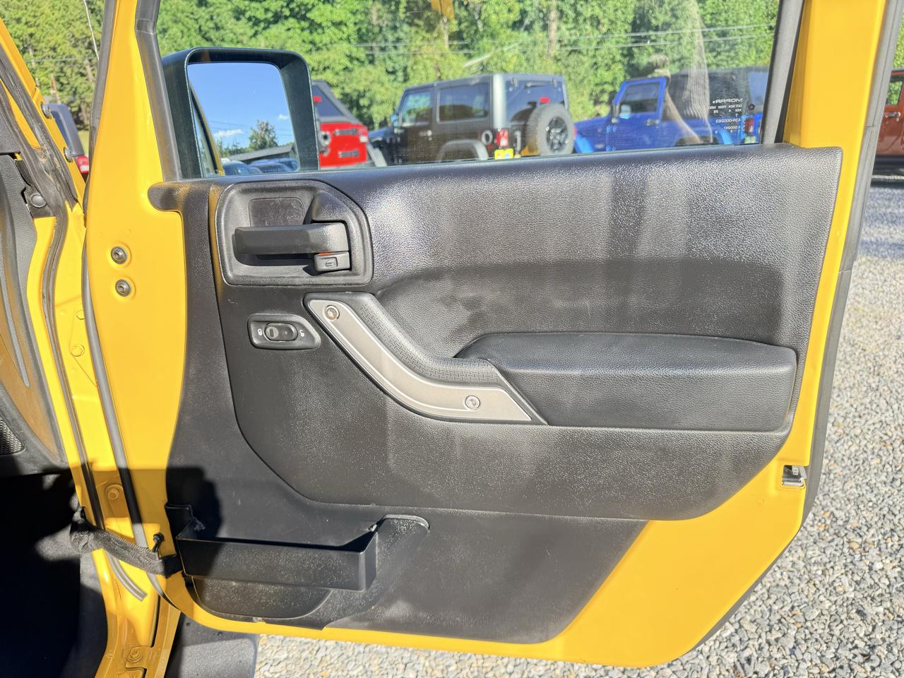Jeep Wrangler Unlimited Sahara 4WD 2015