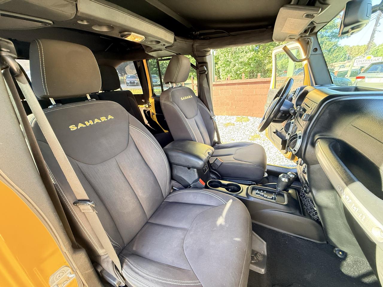Jeep Wrangler Unlimited Sahara 4WD 2015