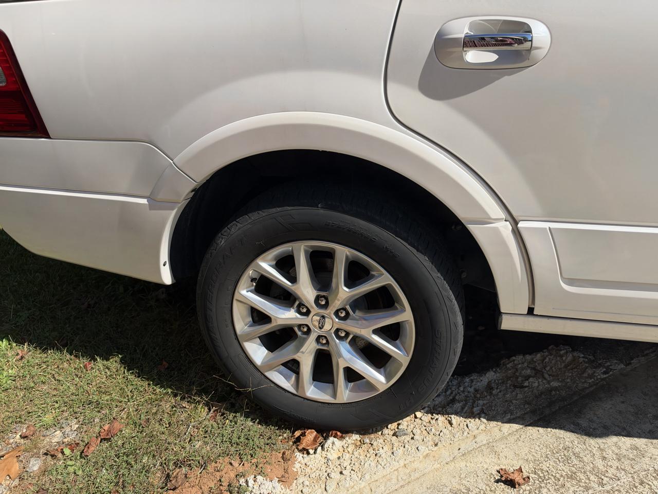 Ford Expedition Limited 2WD 2017