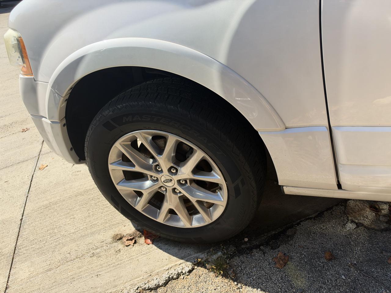 Ford Expedition Limited 2WD 2017
