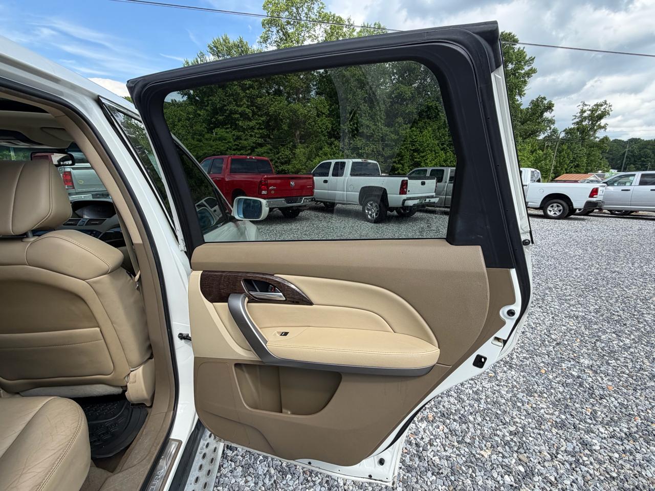 Acura MDX 6-Spd AT w/Tech and Entertainment Package 2012