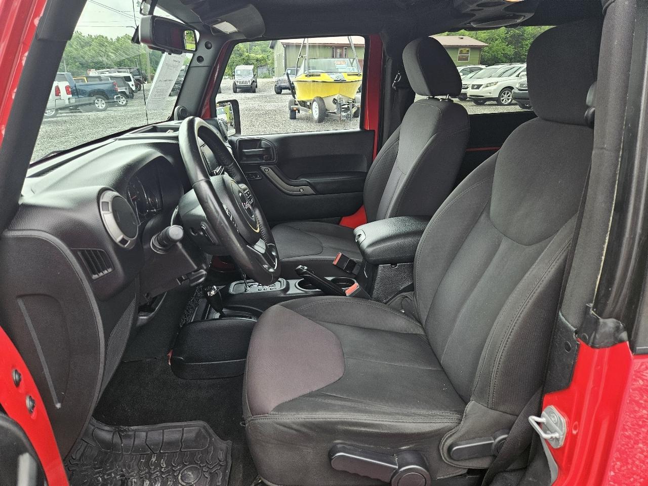 Jeep Wrangler Sport 4WD 2014