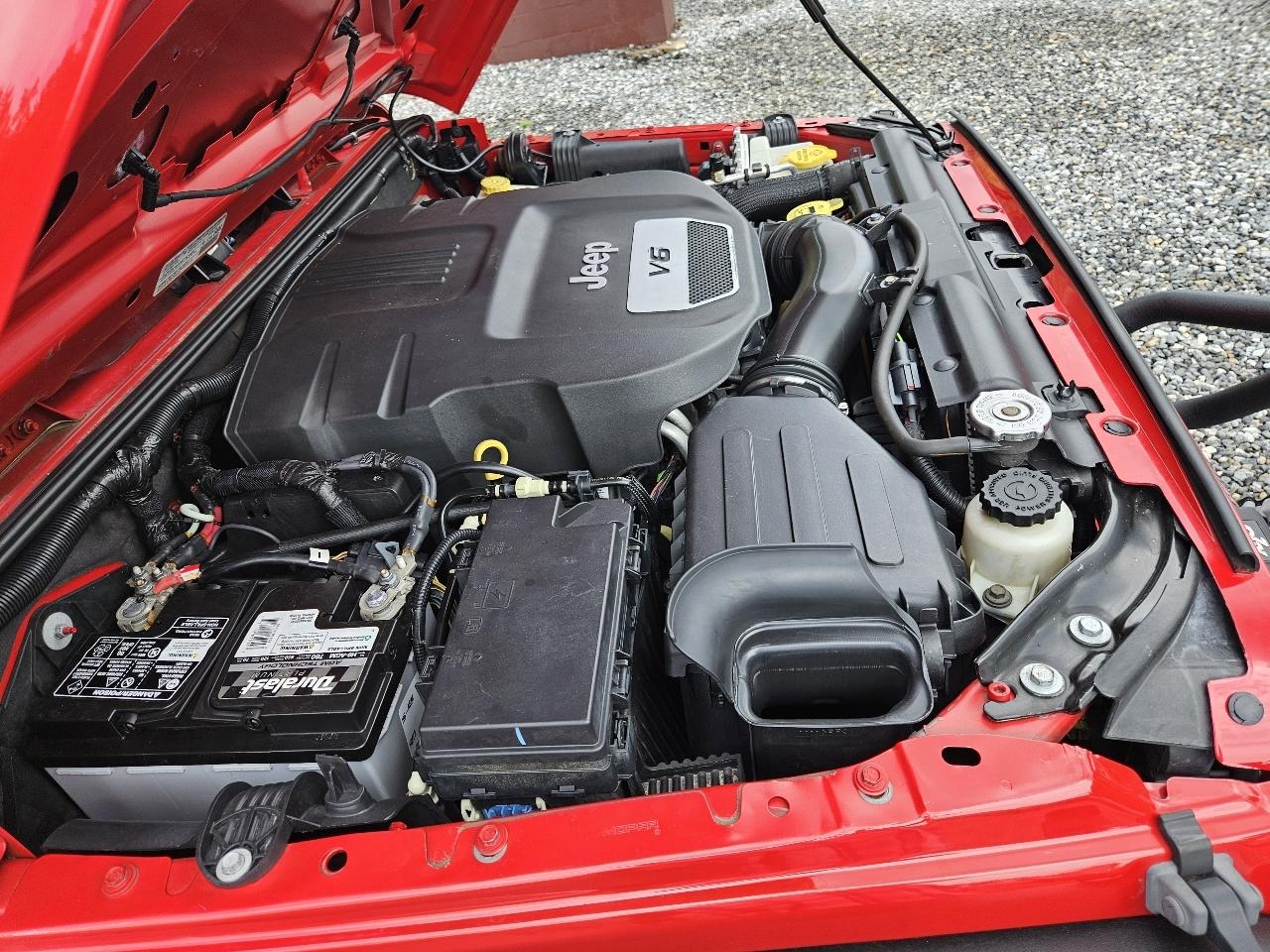 Jeep Wrangler Sport 4WD 2014