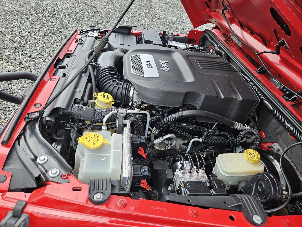 Jeep Wrangler Sport 4WD 2014