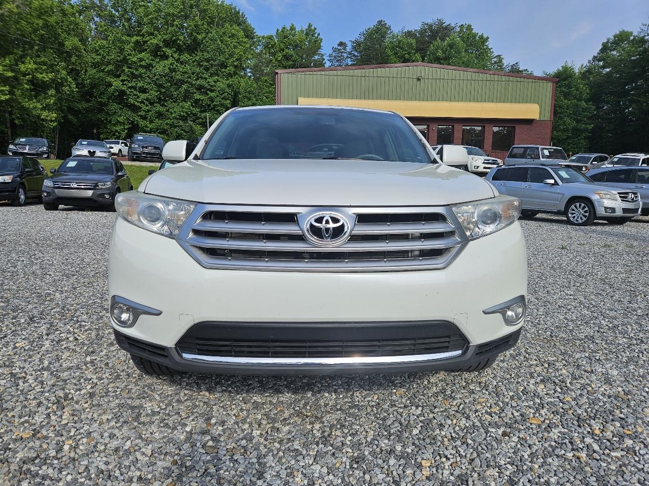 Toyota Highlander Limited 2WD 2013