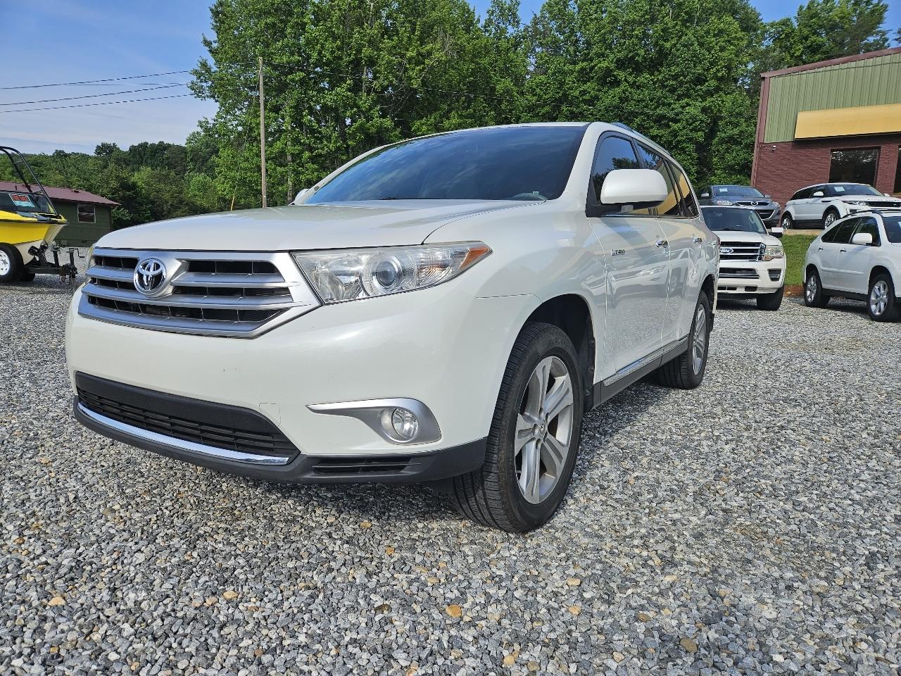 Toyota Highlander Limited 2WD 2013
