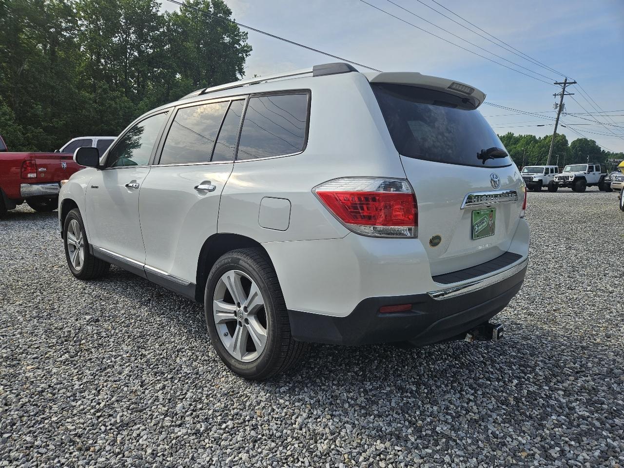 Toyota Highlander Limited 2WD 2013
