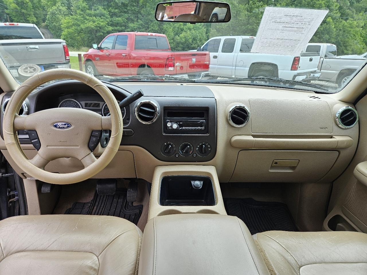 Ford Expedition XLT 2WD 2005