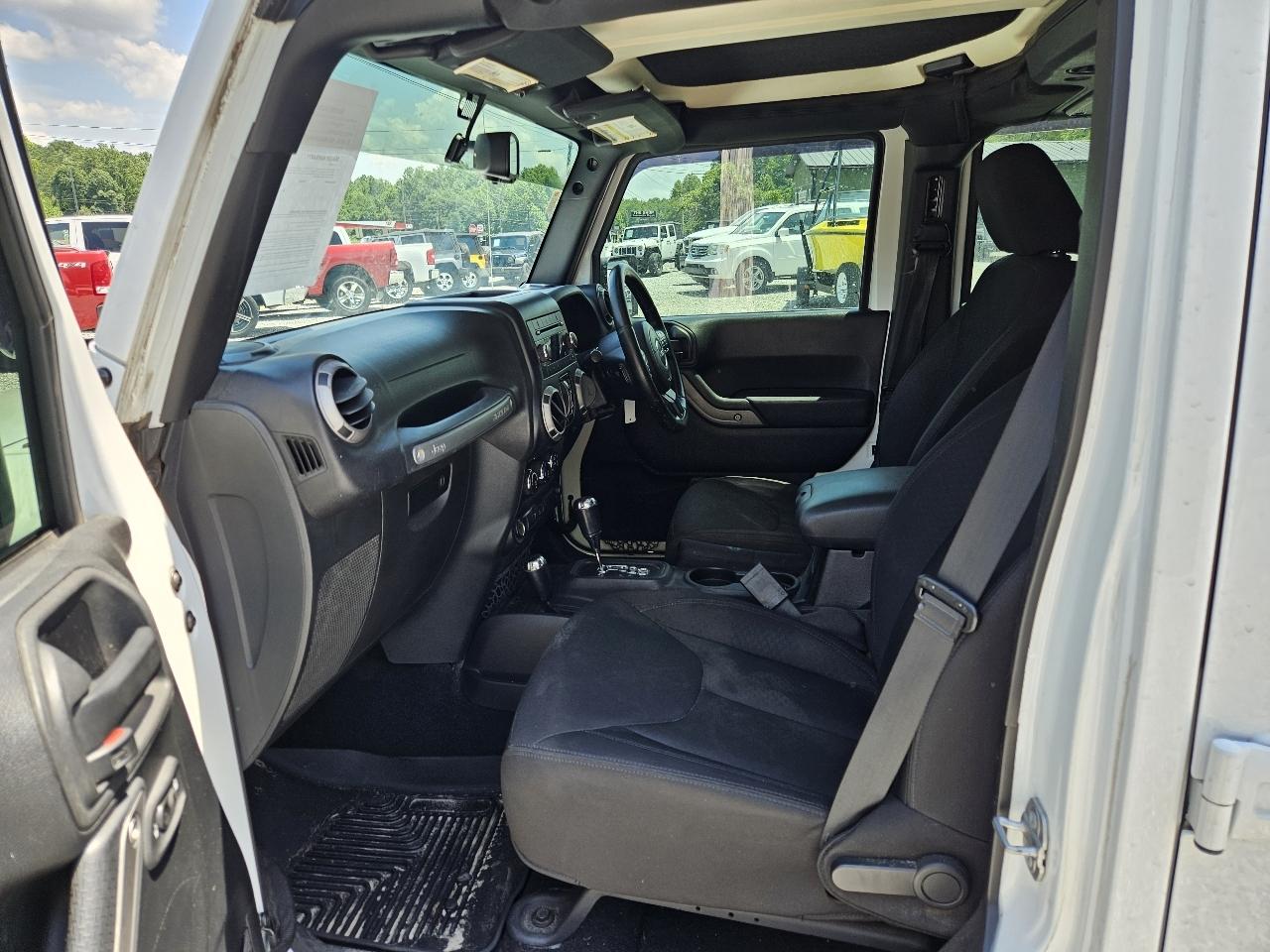 Jeep Wrangler Unlimited Sport 4WD RHD 2015