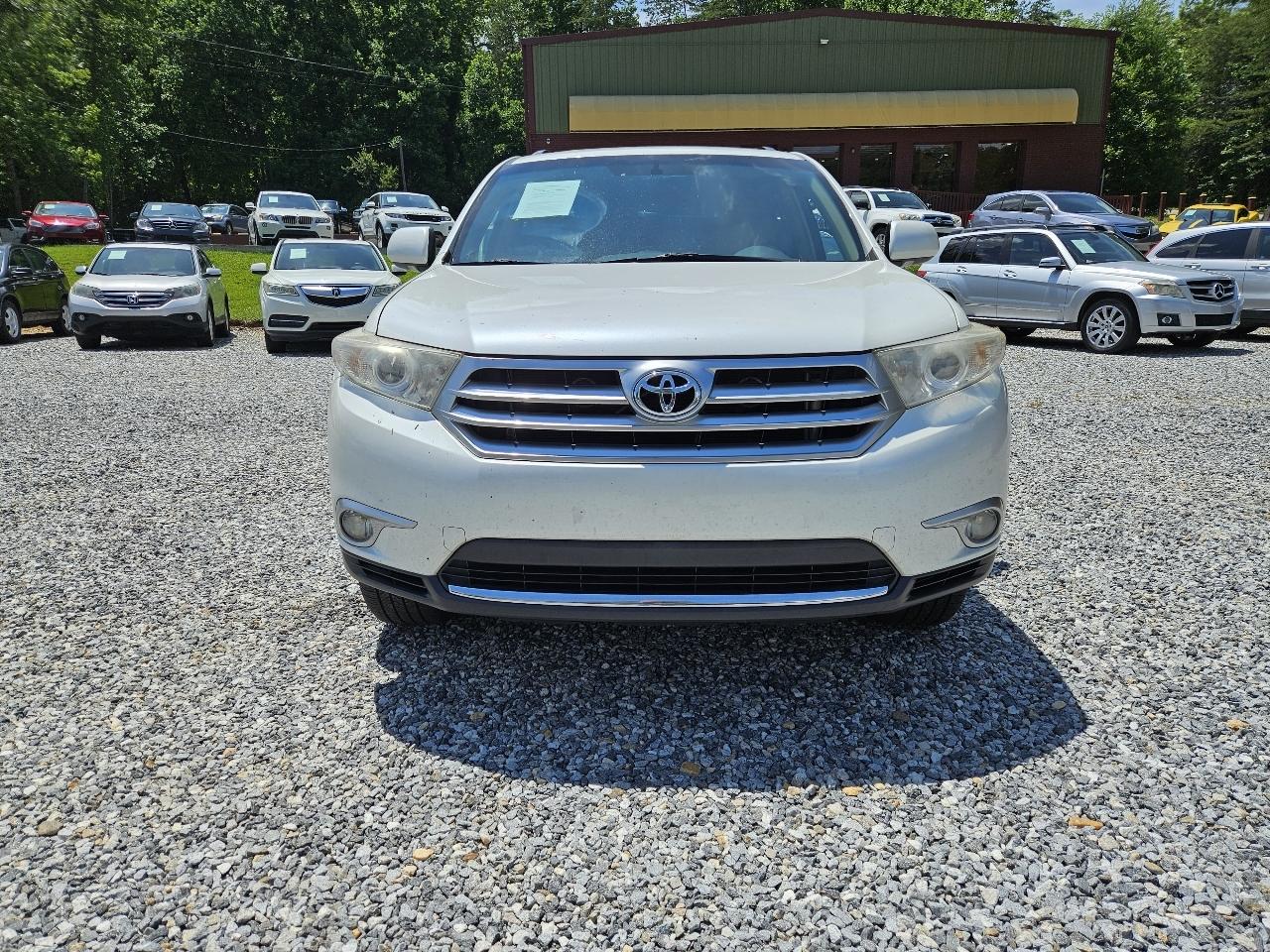 Toyota Highlander Limited 2WD 2012
