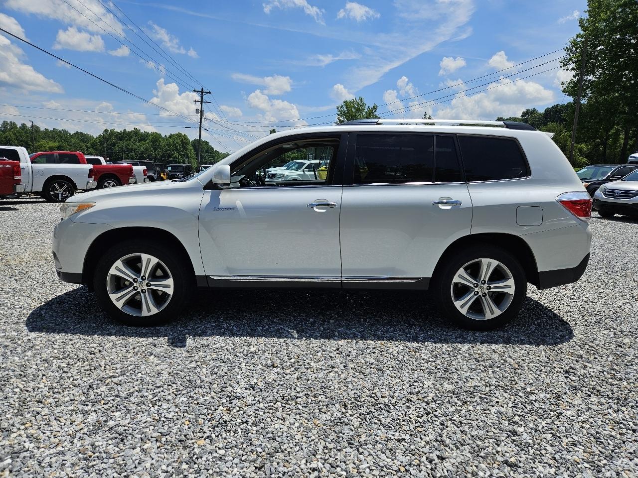 Toyota Highlander Limited 2WD 2012