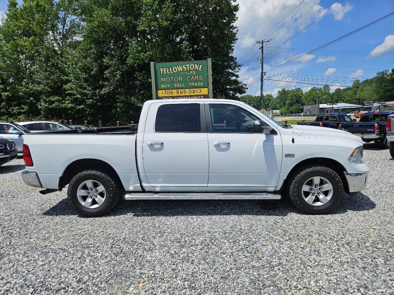 RAM 1500 SLT Crew Cab SWB 4WD 2017