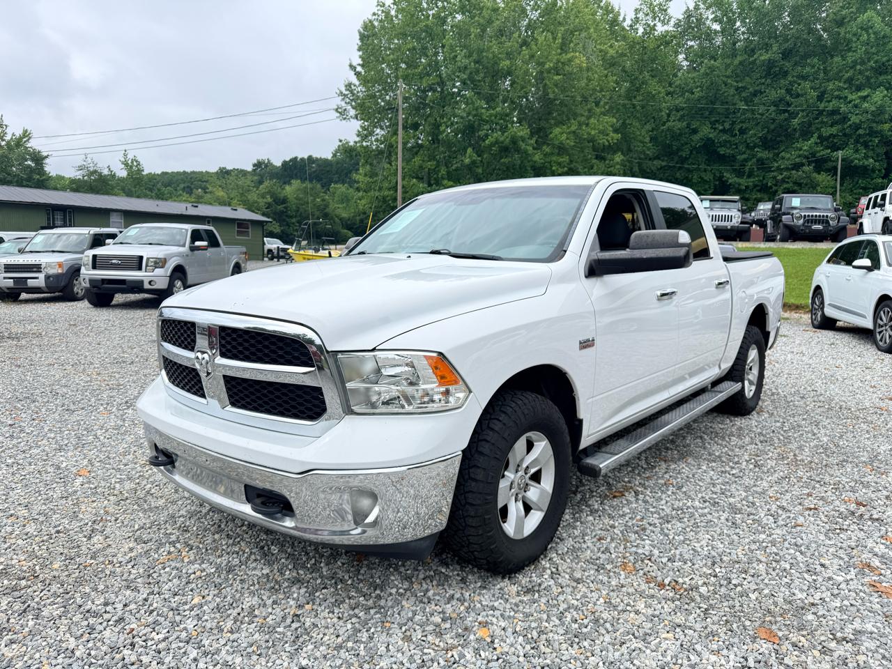RAM 1500 SLT Crew Cab SWB 4WD 2017