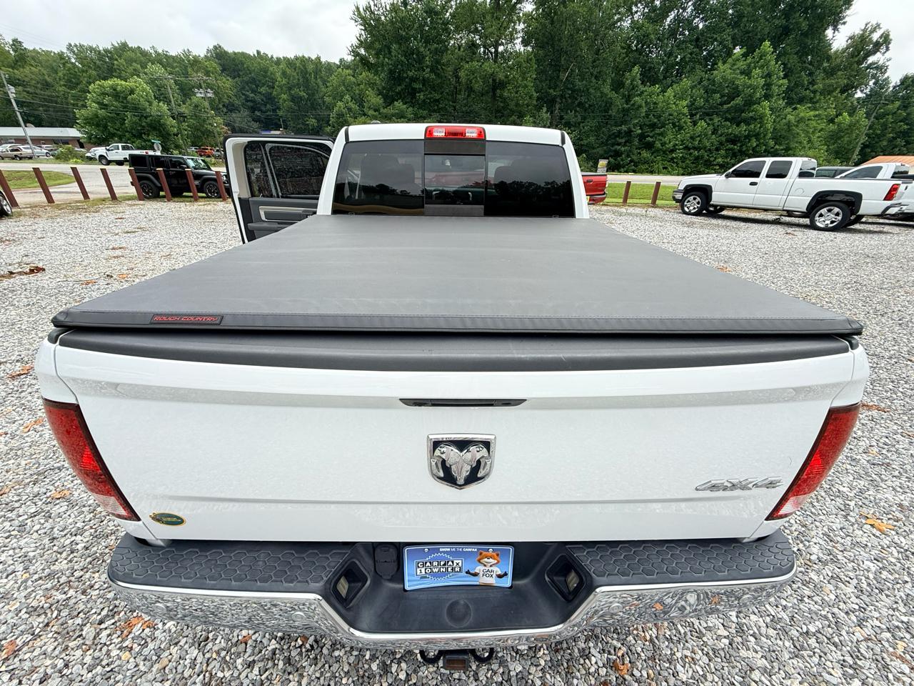 RAM 1500 SLT Crew Cab SWB 4WD 2017