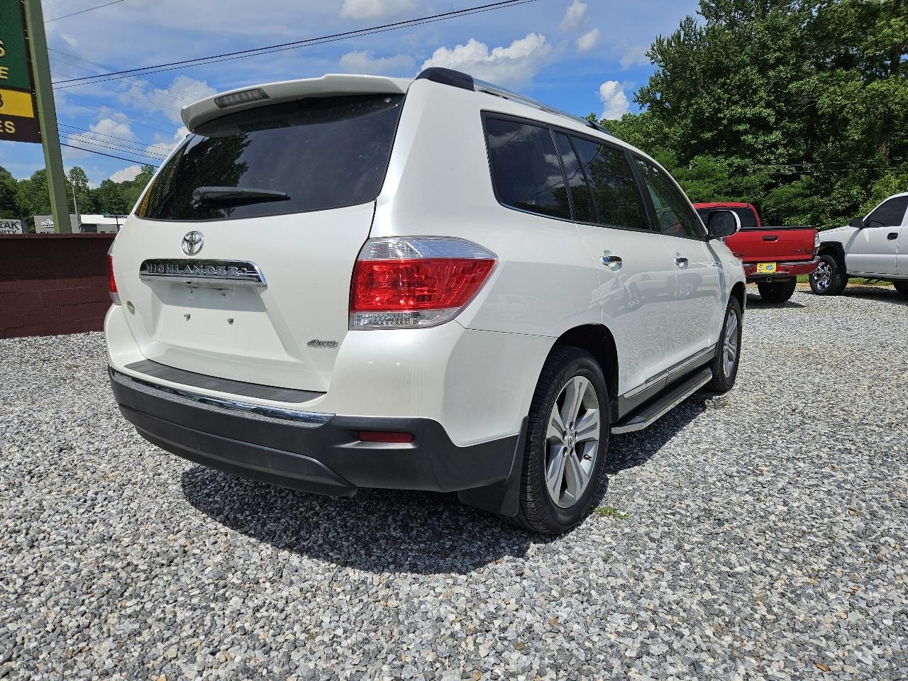 Toyota Highlander Limited 4WD 2013